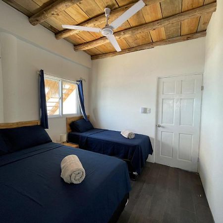 Black Sand Beachhouse Monterrico Bagian luar foto