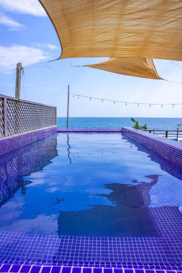 Black Sand Beachhouse Monterrico Bagian luar foto