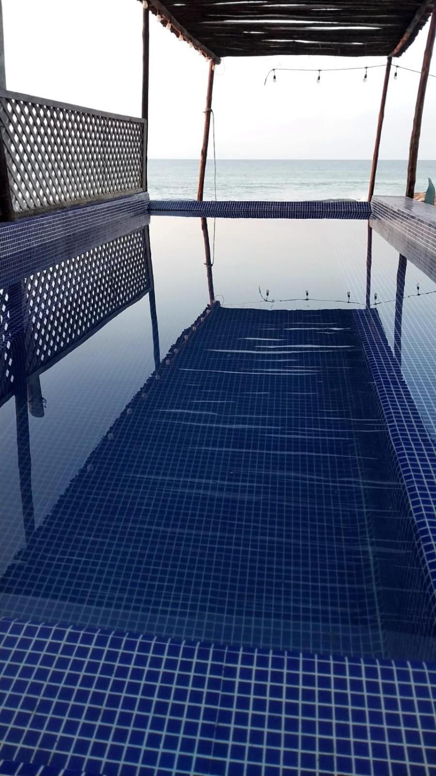 Black Sand Beachhouse Monterrico Bagian luar foto